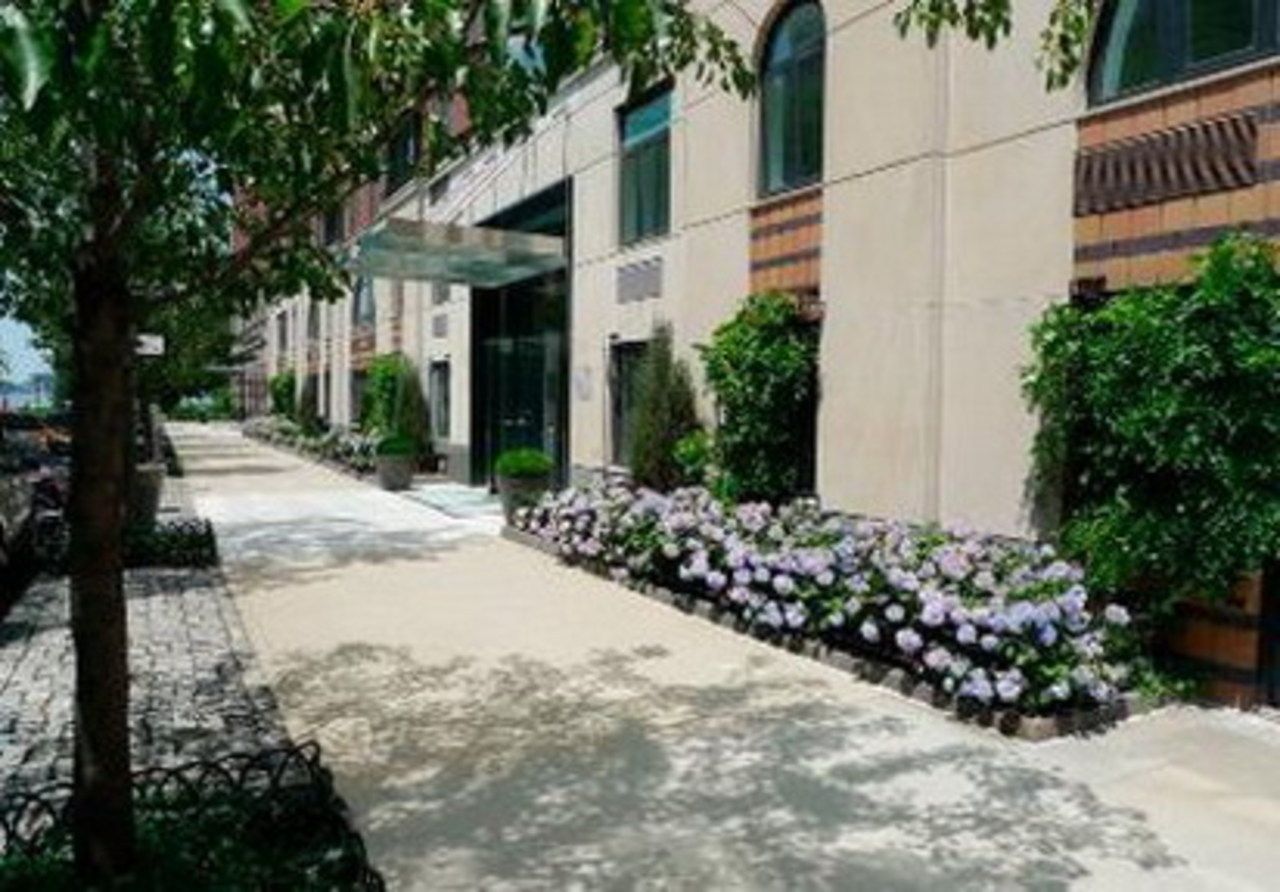 One Rector Park 333 Rector Place Battery Park City condos for sale